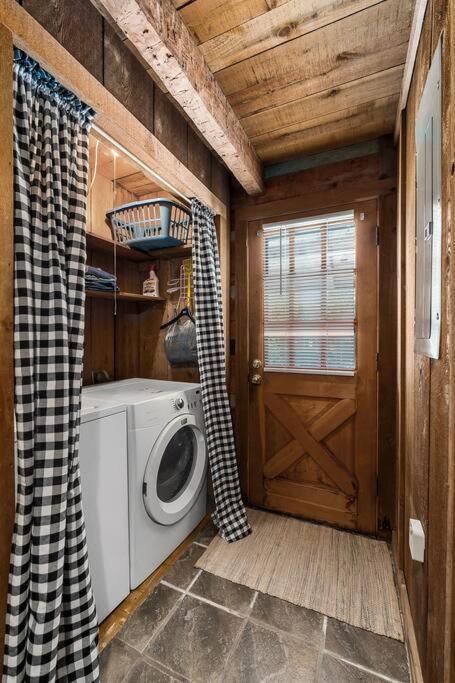 Rustic Cabin, Dock, Firepit, Kayaks & Games Winchester Luaran gambar