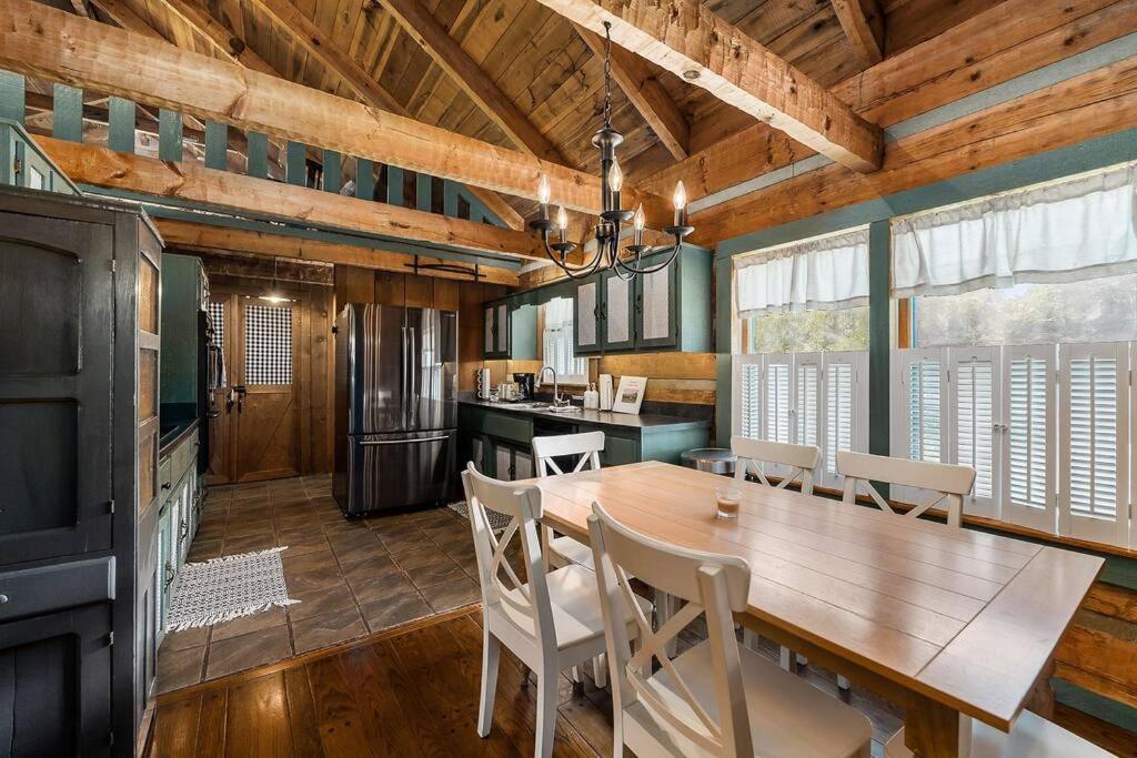 Rustic Cabin, Dock, Firepit, Kayaks & Games Winchester Luaran gambar