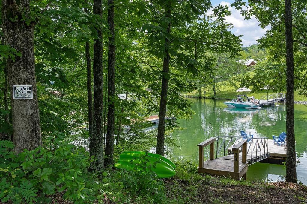 Rustic Cabin, Dock, Firepit, Kayaks & Games Winchester Luaran gambar